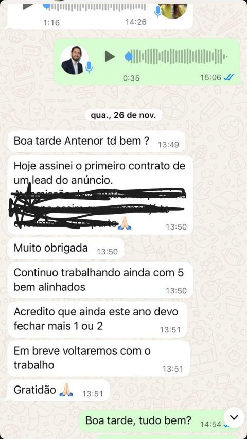 Conversa no WhatsApp: cliente informa o primeiro contrato assinado a partir de lead do anúncio.